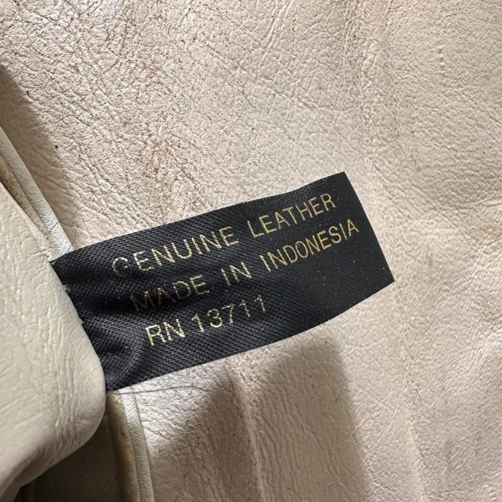 Giani Bernini genuine leather crossbody cream purse vintage